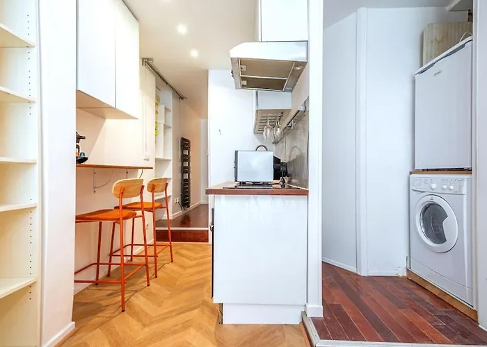 Appartement Colore Aux Portes Des Buttes Chaumont