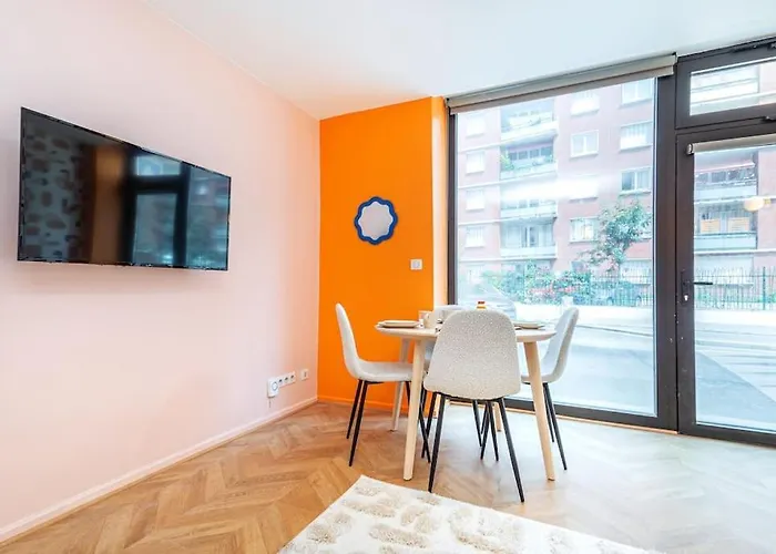 Appartement Colore Aux Portes Des Buttes Chaumont